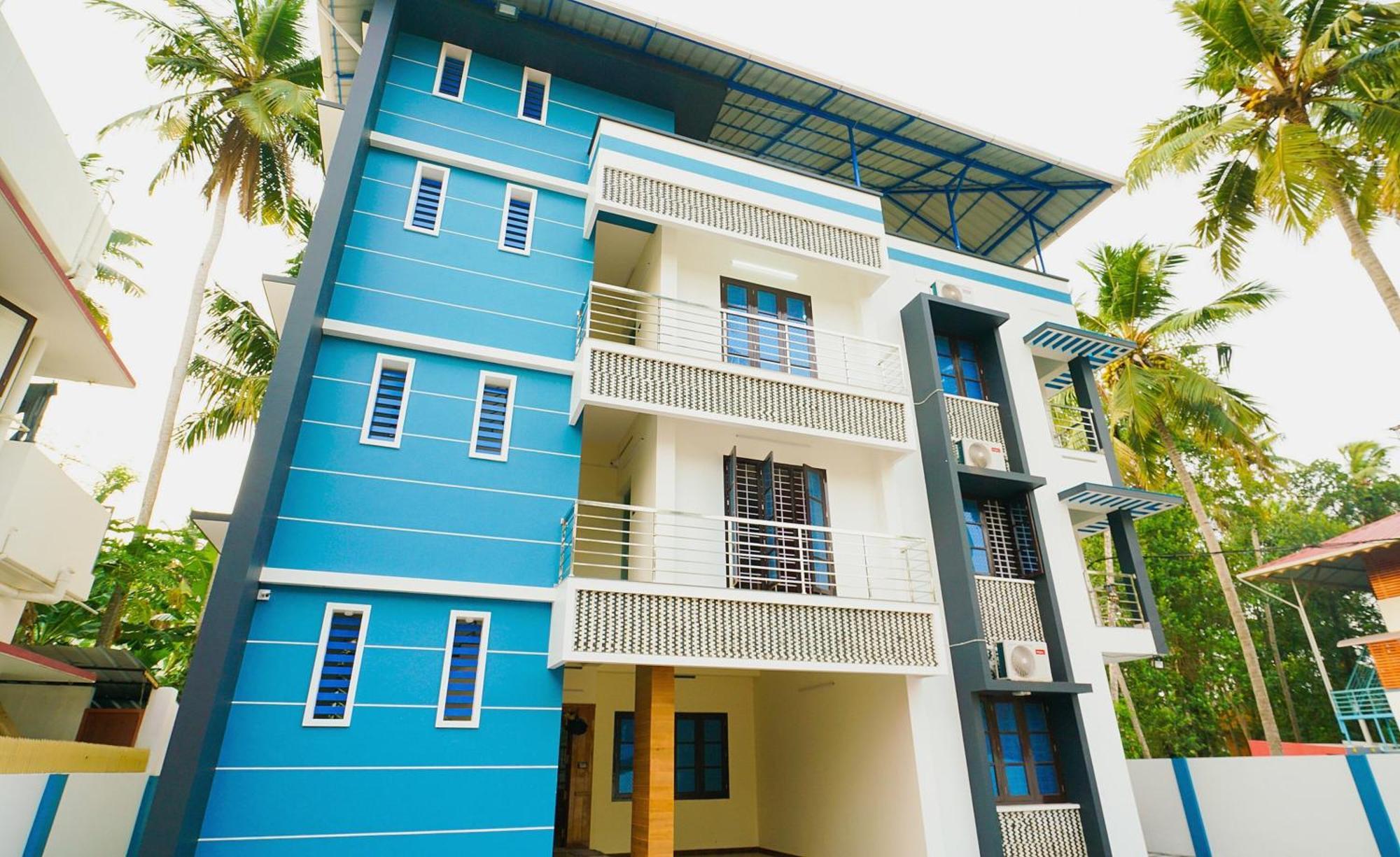 Hotel O Majestic Stays Kazhakuttam Bagian luar foto
