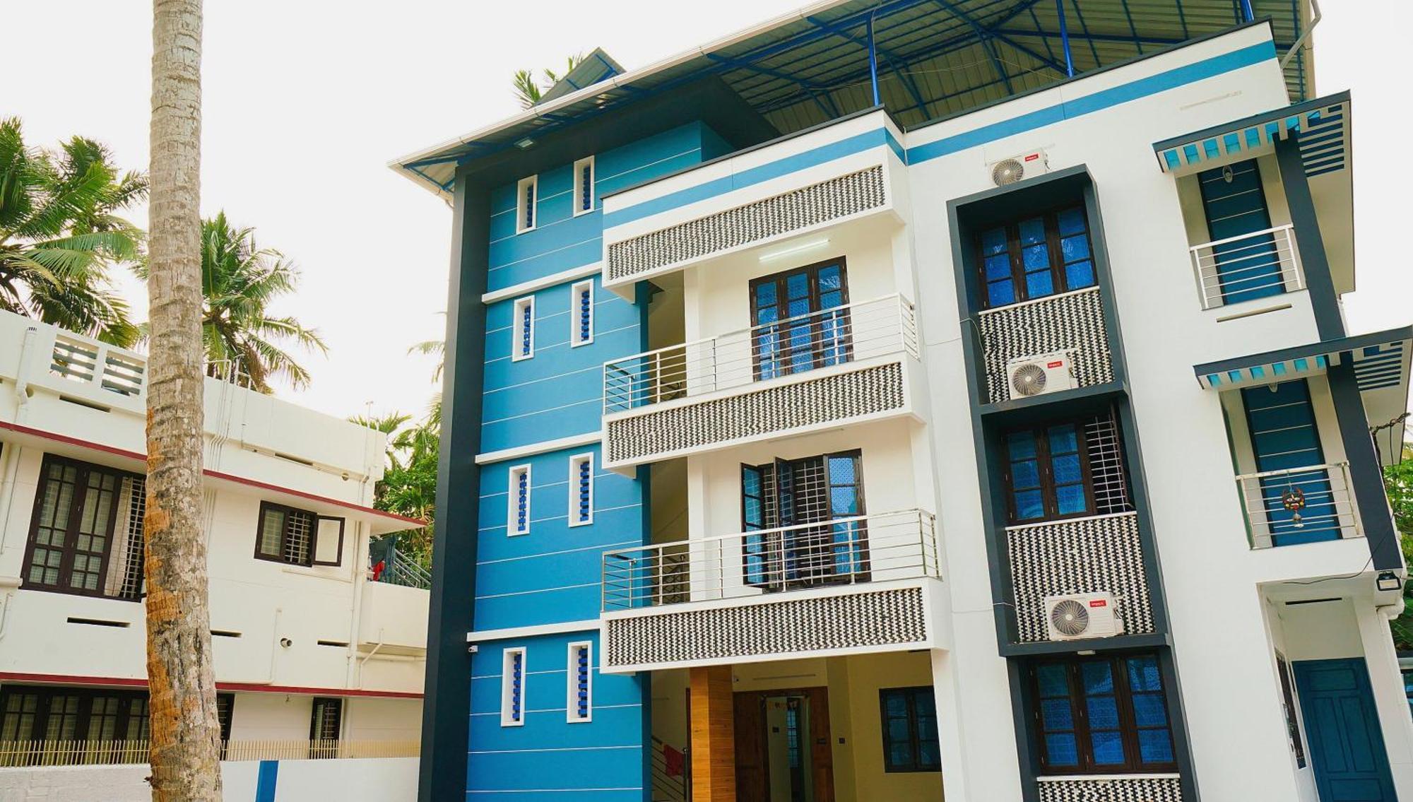 Hotel O Majestic Stays Kazhakuttam Bagian luar foto