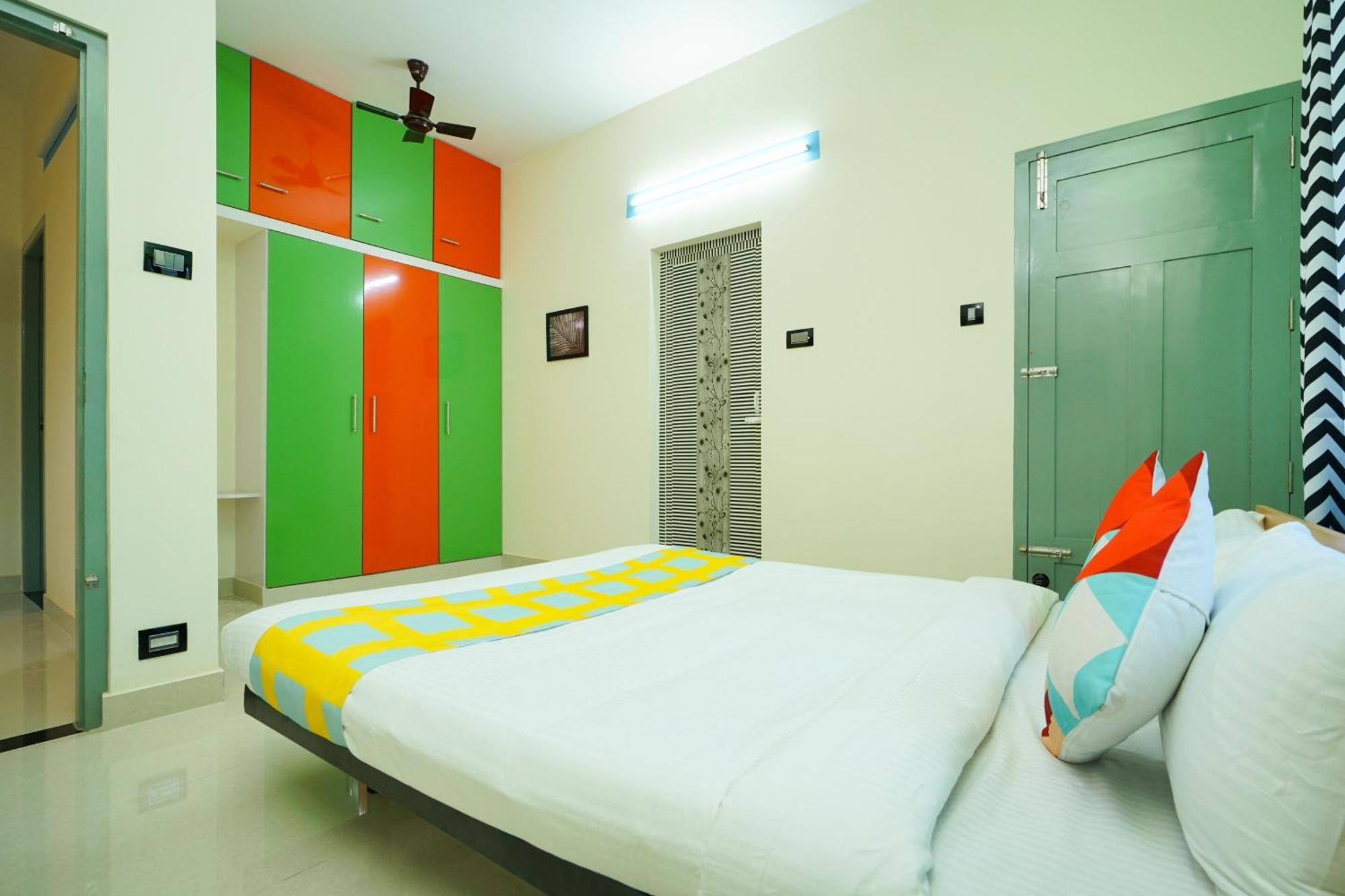 Hotel O Majestic Stays Kazhakuttam Bagian luar foto